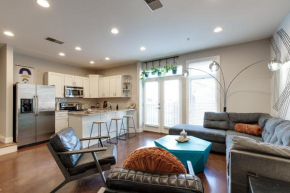Nashville Condo - Near Music Row- Private Balcony